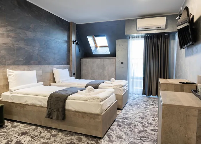 Apartahotel Rcr Einstein