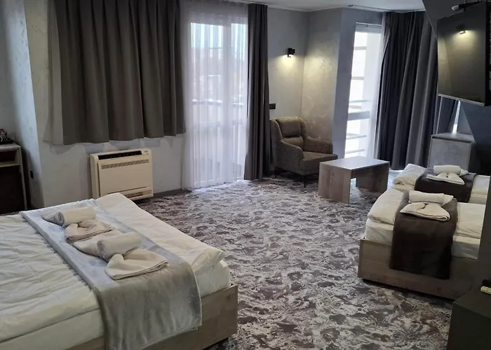 Rcr Einstein Apartahotel Sofía