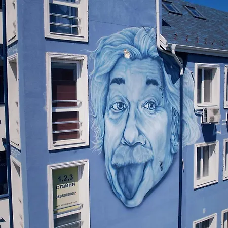 Rcr Einstein * Sofía