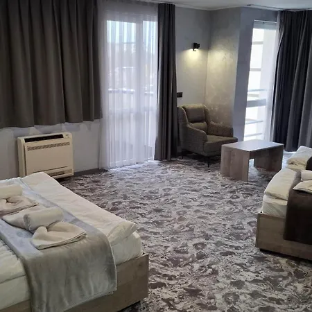 Rcr Einstein Apartahotel Sofía