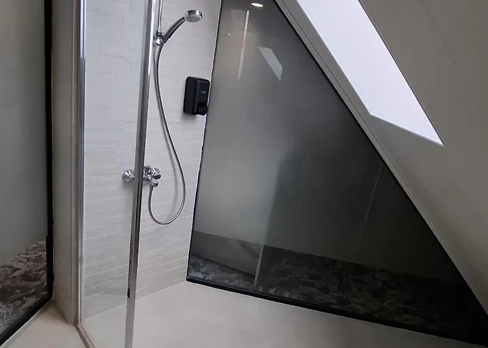 Rcr Einstein 公寓式酒店