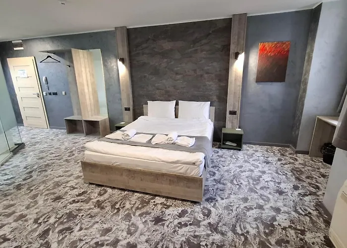 Aparthotel Rcr Einstein