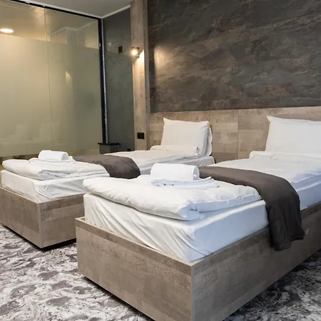 Aparthotel Rcr Einstein 3*