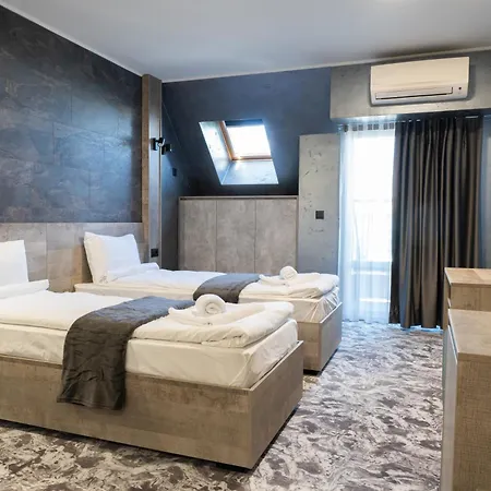 Aparthotel Rcr Einstein