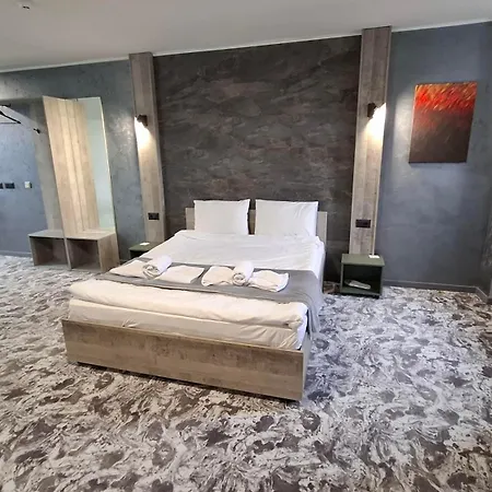 Aparthotel Rcr Einstein